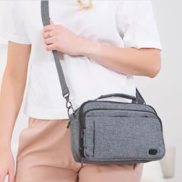 Lug Scoop Small Crossbody Bag Indigo Blue - Picture 10 of 12